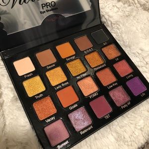 Violet Voss Hashtag Eyeshadow Palette